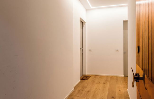 Charming Home - Photo 45