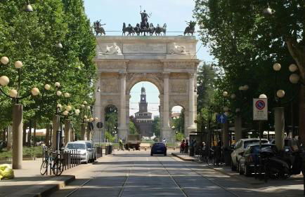 Charming Milanese Apartments - Photo 68