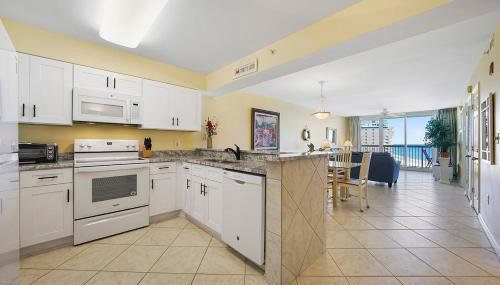 Pelican Beach 1216 - Ocean Front Condo with Shared Pool & Beach Access - Foto 2