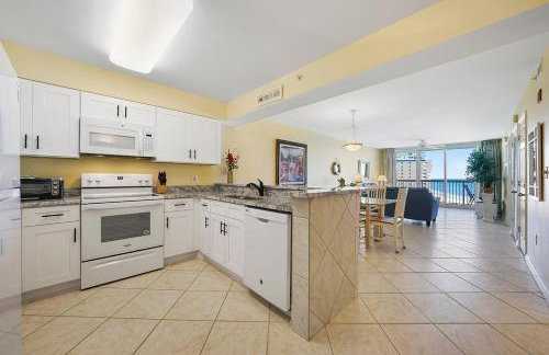 Pelican Beach 1216 - Ocean Front Condo with Shared Pool & Beach Access - Foto 2