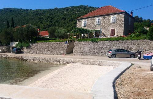 Apartments by the sea Broce, Peljesac - 13182 - Photo 1