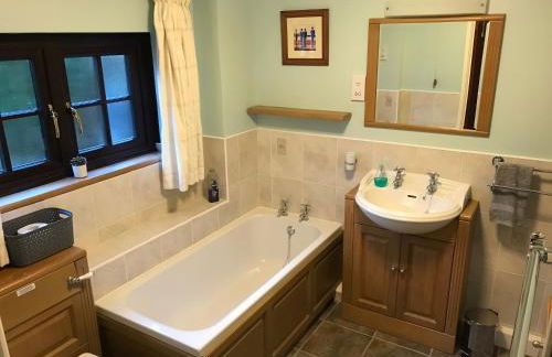 Cobblers Cottage in Brecon Beacons - Photo 18