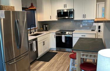 Crescent Bar Waterfront Home- Private Beach, Water Views, Hiking, Golf, Live Concerts - Foto 3