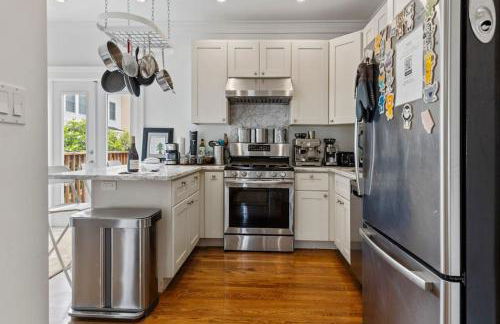 Spacious SF Haven - Cozy Bedrooms & Modern Kitchen - Foto 44