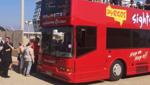 Autobus turistico fra Katakolo e Pyrgos