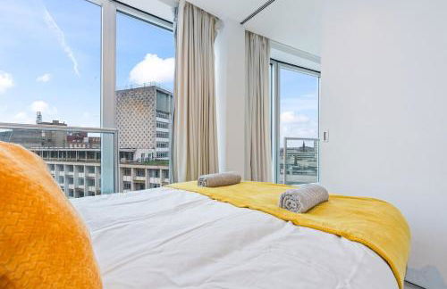 #79 World Famous Rotunda Skyline Views - Near Victoria Square - Sleeps 6 - " Perfect for contractors and Families" - Foto 3