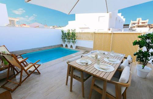 Modern home with private pool & close to the beach - Foto 15