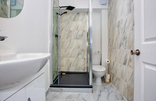 Spacious Town Centre Apartment Sleeps 3 Ideal for Hinkley Point & Long Stays Hosted By Hinkley Homes - Foto 10