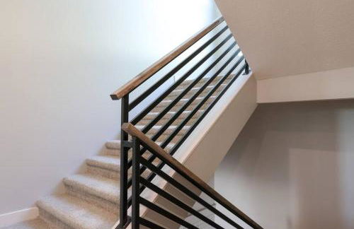 Luxurious Midtown Retreat with Elevator Access - Foto 33