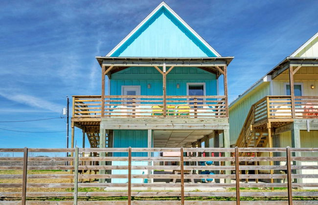 Shared Pool w/ Bay Views, Boat Dock Fishing Big Slough by Avantstay - Foto 3