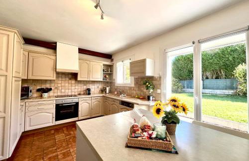 La Bichonne, familial, golf et commerces à pied - Foto 2