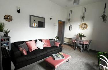 The Sheriffs Lodge - Photo 17