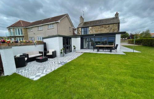 Castle View House - Photo 7