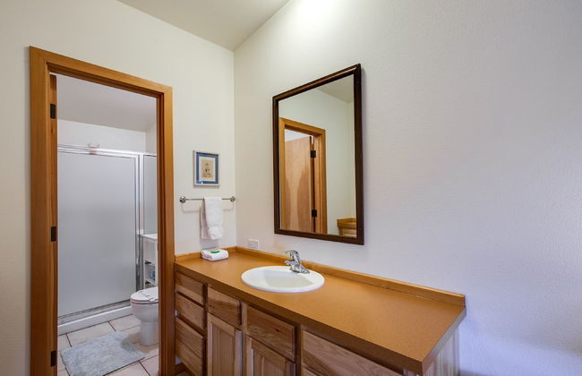 70MBR- Hot Tub - BBQ - Wi-Fi - Pets Ok - Sleeps 8 - Foto 15