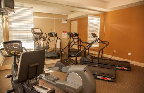 Pool Side Tree House - Foto 29