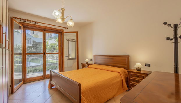 Spacious Apartment With Terrace by Wonderful Italy - Foto 2, Habitación