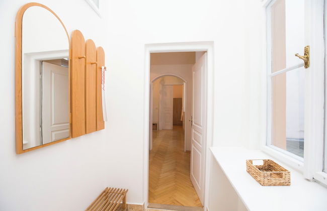 Greg Apartments Kampa Prague - Photo 15