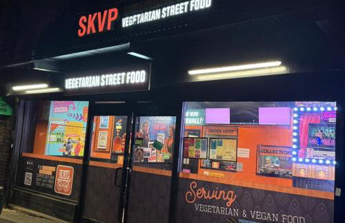 Vauxhall Central - Spacious 3-Bed Serviced Apartment- Balcony-Free Parking - Lift - Sleeps 7 - Foto 38