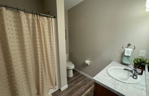 Unwind in Style at Fargo's Hidden Gem! #102 - Foto 39