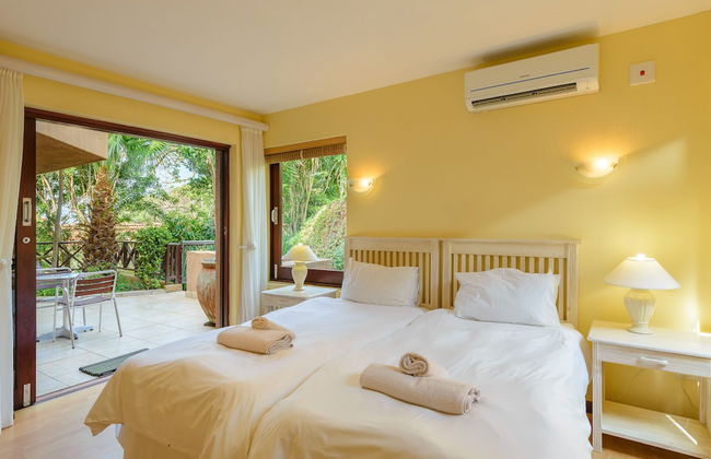 San Lameer Villa Rentals Three Bedroom Luxury 13908 - Foto 2