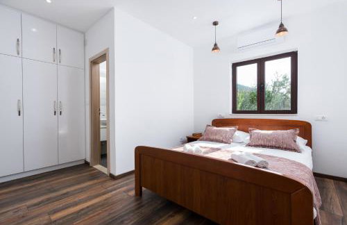 Seaside Villa near Trogir - Poljica - Photo 18