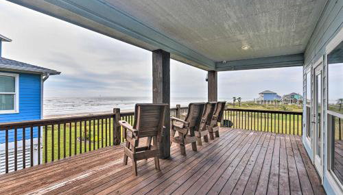Group Getaway with Deck, Steps to Crystal Beach! - Foto 3