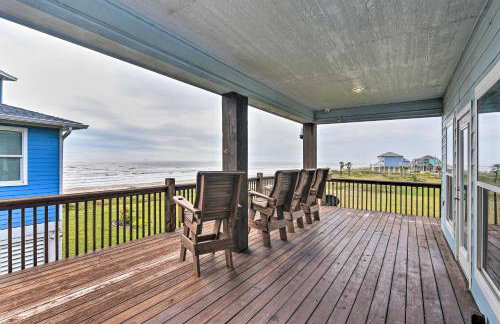 Group Getaway with Deck, Steps to Crystal Beach! - Foto 3