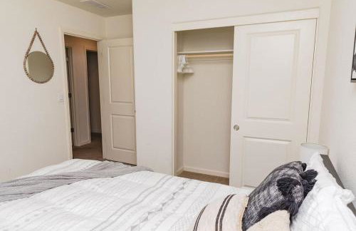 Modern 5 bed near hospitals and UC Merced - Foto 19