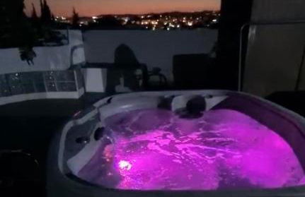 Penthouse with Private Roof terrace and jacuzzi - Photo 16