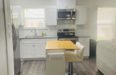3BR Townhome 15mins from Downtown Sleeps 6 - Foto 11