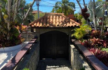 Casa 10 suítes, até 64 pessoas, Praia Ferradura - Foto 30