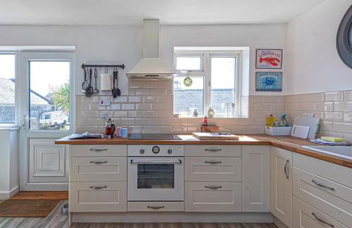 Sea View Apartment in centre of Rhosneigr - Pass the Keys - Foto 10