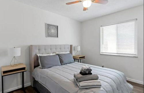 3-bedroom building in serene Saint Ann with WiFi, AC - Foto 9