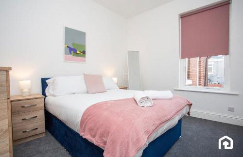 Vacant Nests The Fredrick Close to sea front - Photo 49