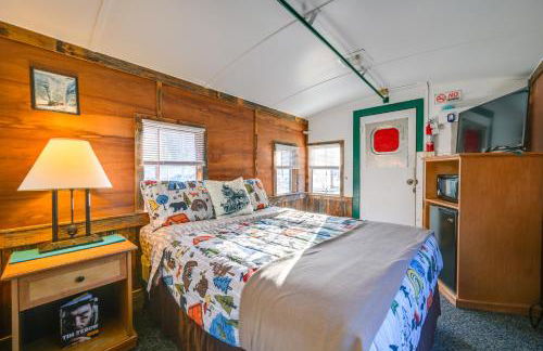 Historic Cupola Caboose with Mountain Views in Elbe - Photo 9