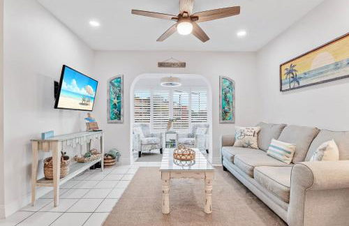 Funshine Pointe Capri - Photo 3