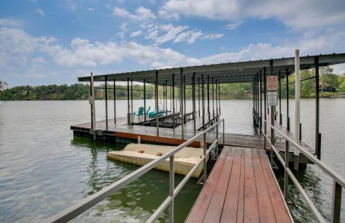 Waterfront Royal Home with Dock and Patio! - Foto 28