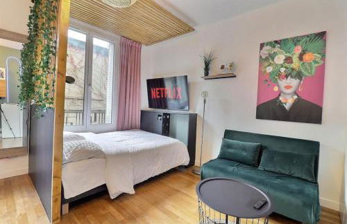 Calm & Cozy, 5 min Metro, 15 min Louvre, Champs Élysée - Foto 1