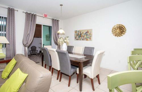 Family Friendly 4 Bedrooms with GameRoom close to Disney in Compass Bay 5103 - Foto 38