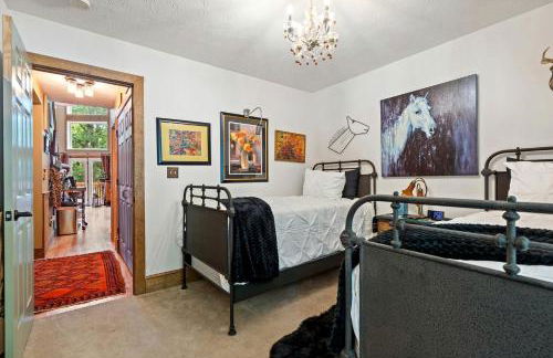 Rustic A-Frame Chalet with Hot Tub & Scenic Views in Mount Jackson, Virginia - Photo 34