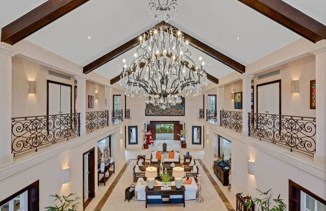 Sophisticated Villas With Private Pools and Staff - Foto 14