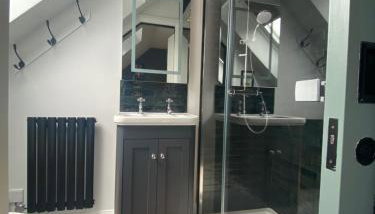 Stylish one bedroom Cotswold Coach House Tetbury - Foto 2, Shower