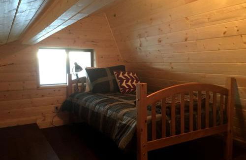 Incredible Sunset at Beachfront Glamping Cabin on Private, Herron Island with Fire Pit and Kayaking near Olympia, Washington - Foto 11