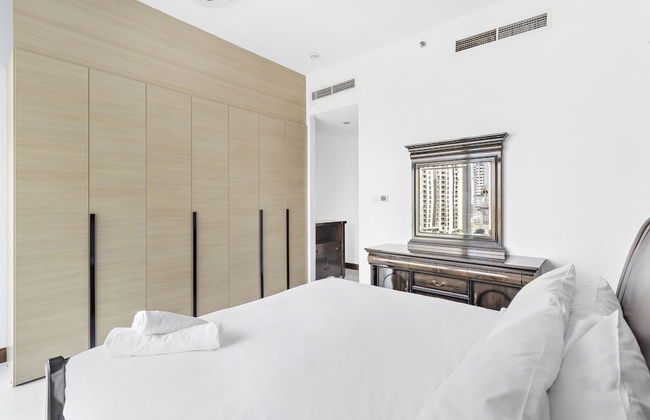 WelHome - Urban Retreat With Terrace And City Views - Photo 4