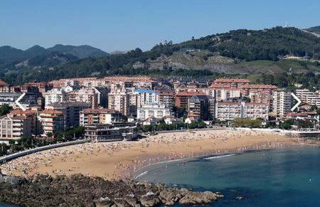 Castro Holidays - Apto C Nuevo Céntrico con Garaje Gratis - Photo 38