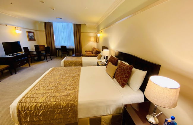 Royal Albert Hotel - Photo 25