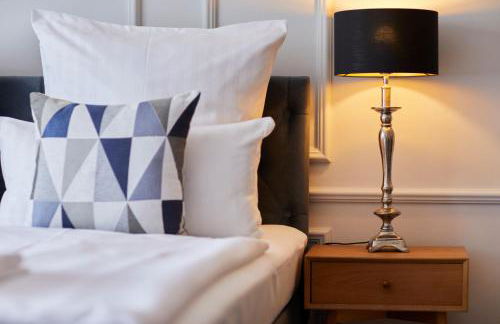 R B Apartment Hamburg Comfort am Flughafen für 1-5 Personen - ideal für Geschäftsreisende und Familien - Küche - Smart TV - Waschtrockner - kostenloser Parkplatz - Foto 16