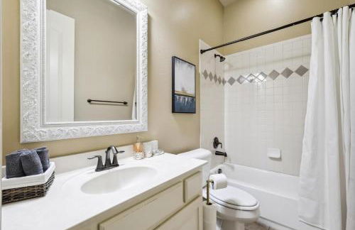 Lakefront Mansion with Pool and Cinema - Foto 21