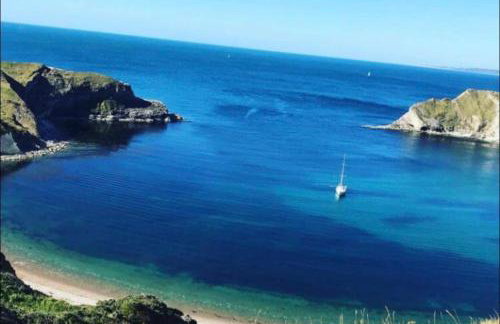 SeaView Sleeps 4to6 Pet friendly Parking - Photo 38