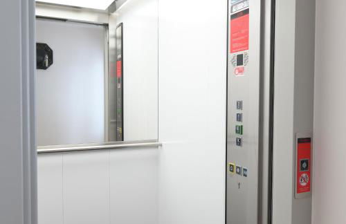 Das schiefe Haus Wohnung Festspiele - Photo 2